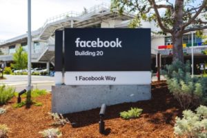 Facebook adesso ci ricompenserà se scopriremo un furto di dati