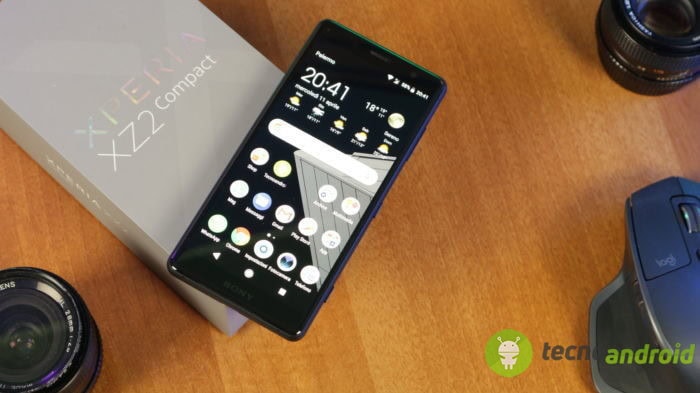 Xperia XZ2 Compact