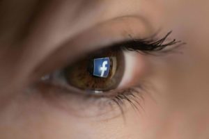 Il riconoscimento facciale di Facebook arriva in Europa