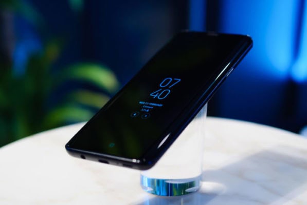 Samsung, in arrivo due sorprese