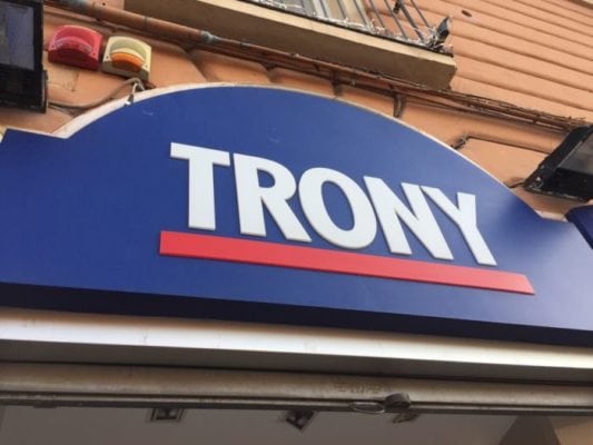 trony