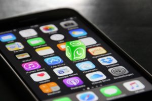 WhatsApp Web, il trucco per leggere i messaggi senza che i tuoi contatti lo sappiano