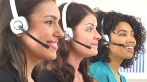 Call Center: ecco come ti truffano per convincerti a passare a Tim, Wind, Tre e Vodafone