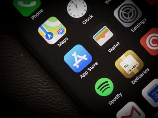 Apple, sviluppatori iOS contro la compagnia