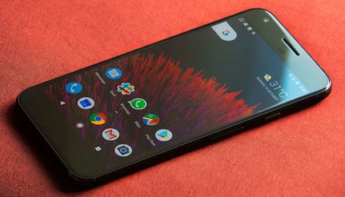 Google Pixel, la compagnia offre riparazioni gratuite