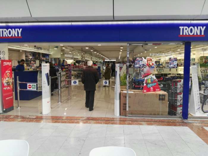 Volantino Trony: le offerte Prendi 3 Paghi 2 lanciano grandi regali per i clienti (foto)