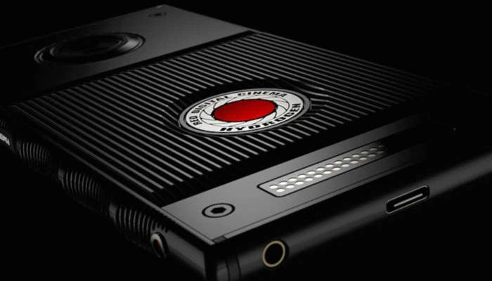 RED Hydrogen, posticipato