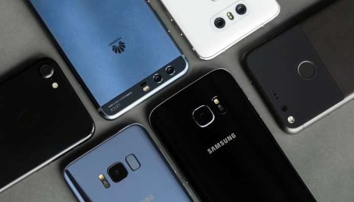 Smartphone, mercato in rallentamento