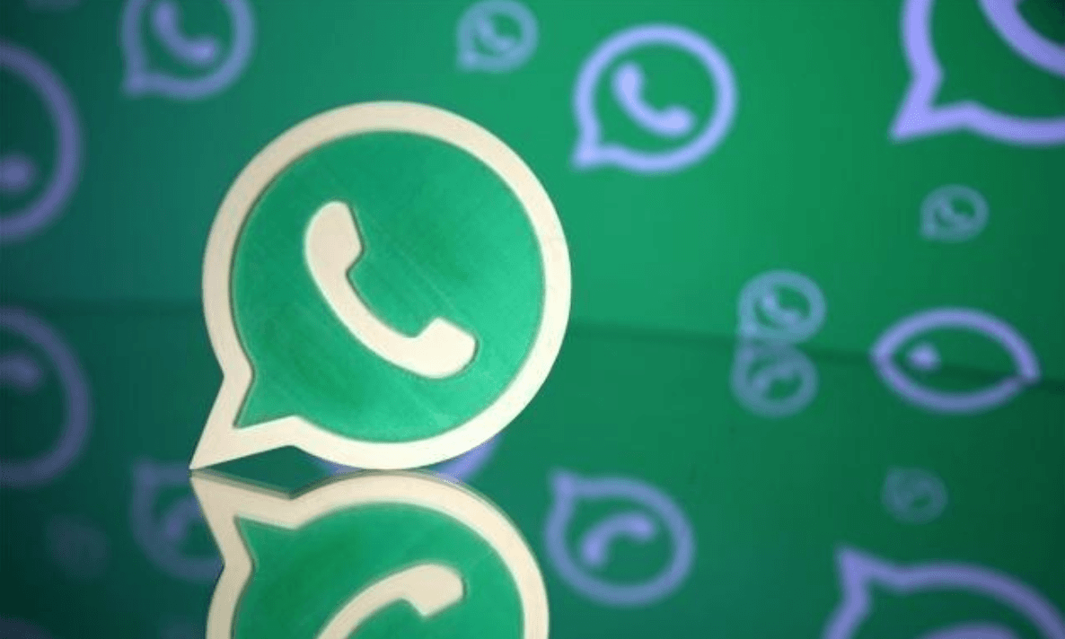 WhatsApp: come entrare in chat di nascosto e leggere i messaggi restando offline