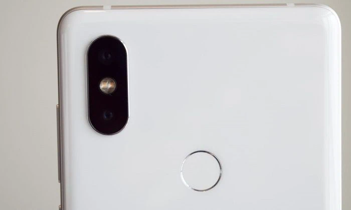 Xiaomi Mi 8 pronto a detronizzare Mi MIX 2S quale miglior cameraphone del produttore