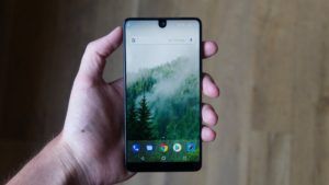 Speranze perse per Essential Phone 2, l'azienda chiuderà