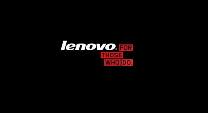 Laptop Ibrido Lenovo con tre schermi