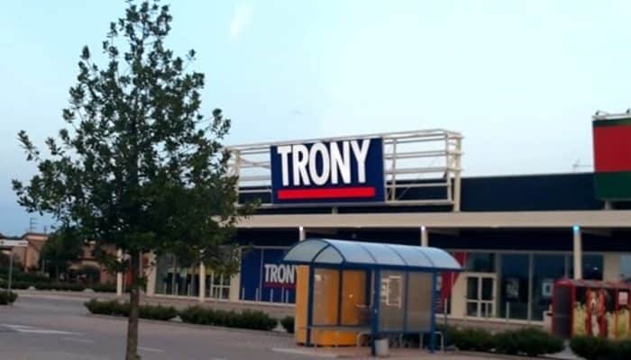 Trony