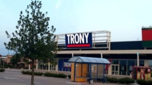 Trony