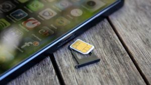 Fastweb e Poste Mobile: offerte a confronto per il mese di giugno
