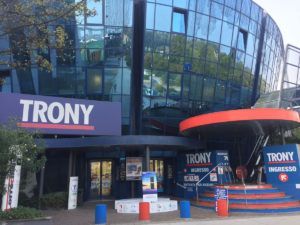 Trony