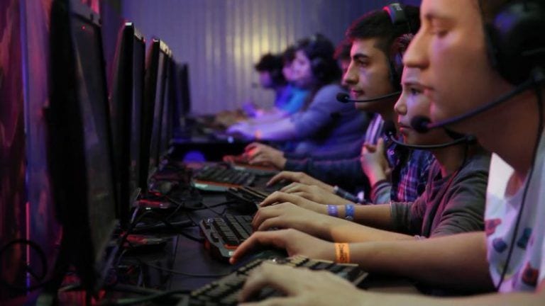 Giovani e Internet: studio dimostra come la rete stia riducendo i livelli di criminalità