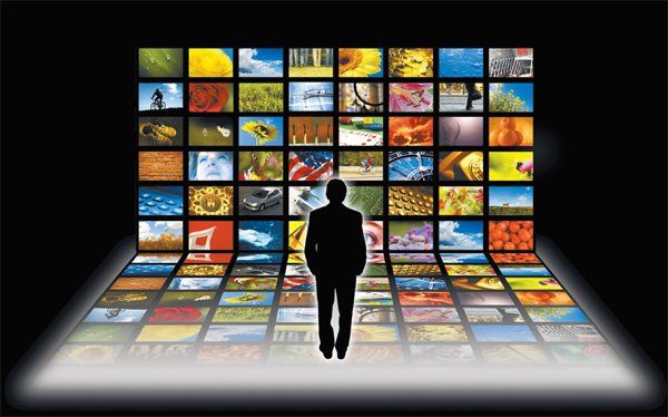 IPTV e Netflix: piattaforme a confronto che vincono su Sky e Mediaset Premium