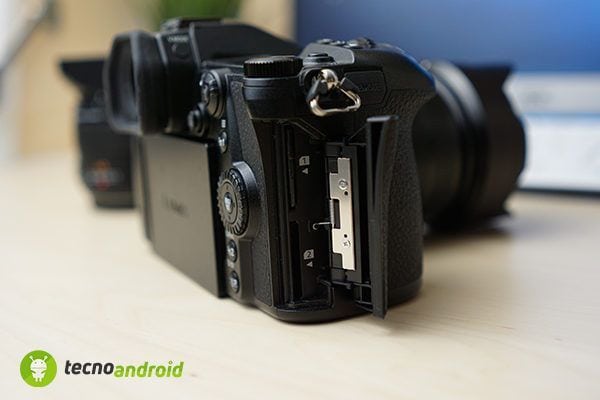 Lumix G9
