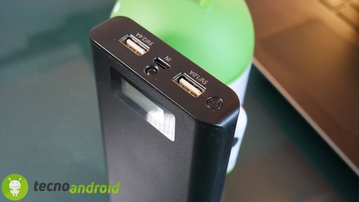 P1010567 Powerbank Varta