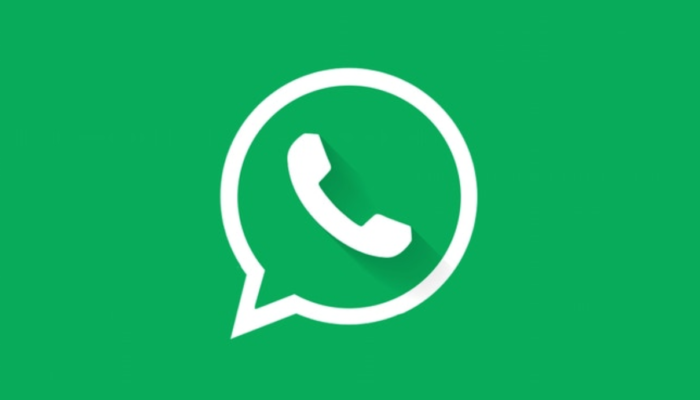 WhatsApp: nuovo messaggio blocca lo smartphone e lo resetta, attenzione