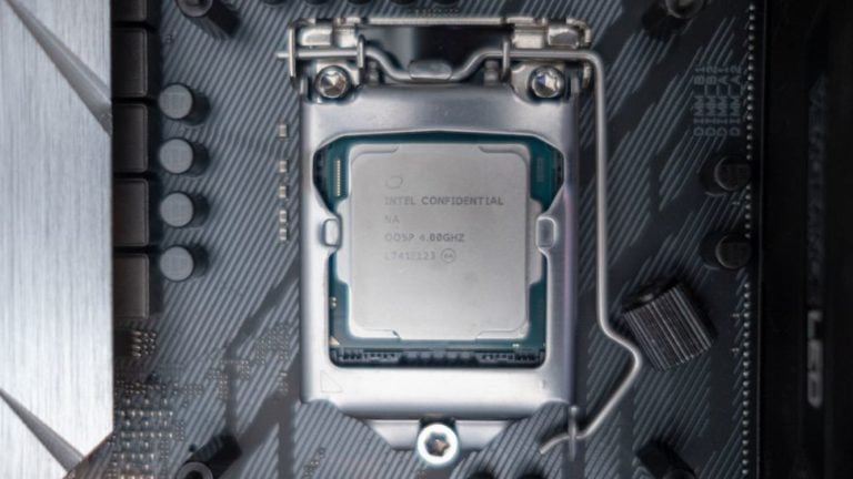 Intel Core i7-9700K ha superato i 5,5 GHz in overclock su tutti gli otto core