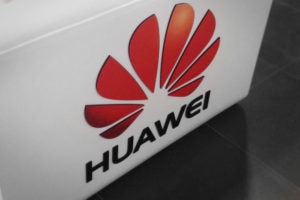 Huawei - Apple
