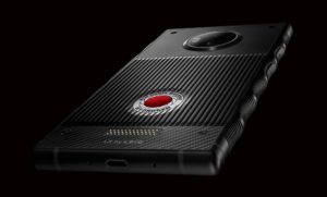 Red Hydrogene One, le prime foto ufficiali dello smartphone più originale del 2018