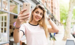 selfie mania social netowrk e filtri