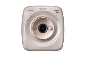 Fujifilm presenta la Instax Square SQ20 introducendo la possibilità di registare video