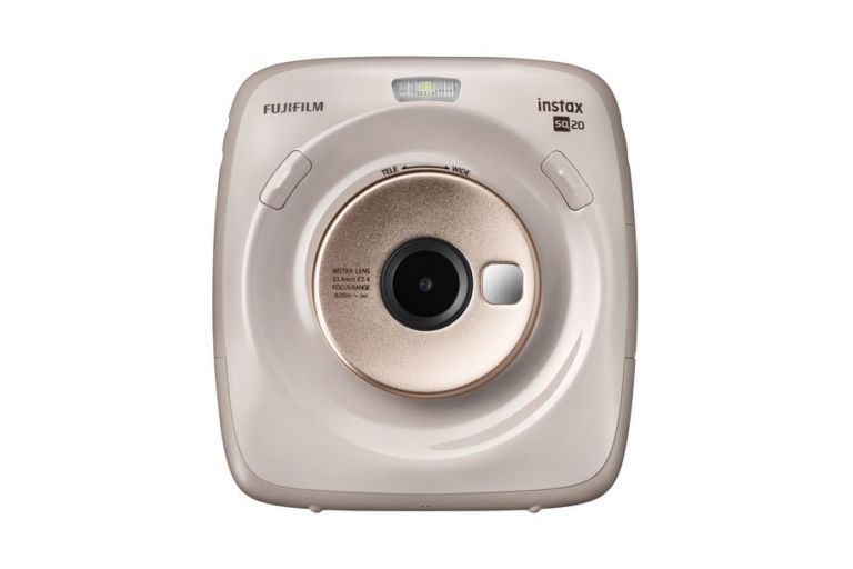 Fujifilm presenta la Instax Square SQ20 introducendo la possibilità di registare video
