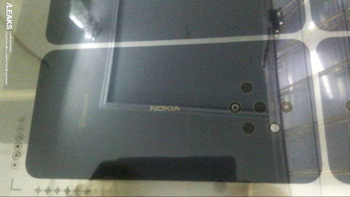 Nokia 9, il layout della fotocamera