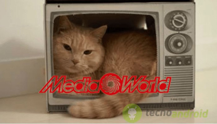 Volantino MediaWorld con i Supereroi del Tasso Zero sconvolge i piani di Unieuro