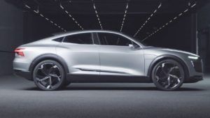 Una Tesla Model S è stata hackerata e rubata da un parcheggio privato di una villa