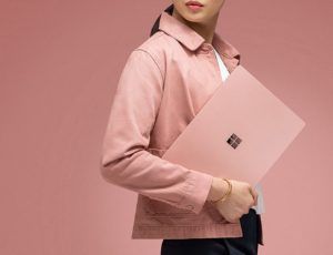 Microsoft: il nuovo Surface Laptop 2 in una nuova variante "rosa" per la Cina