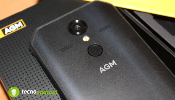 AGM A9, fotocamera e scanner di impronte