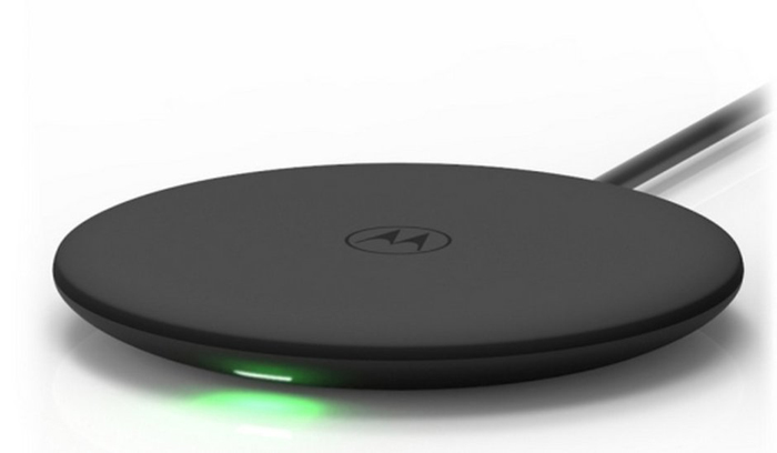 Moto G7, il caricabatterie wireless