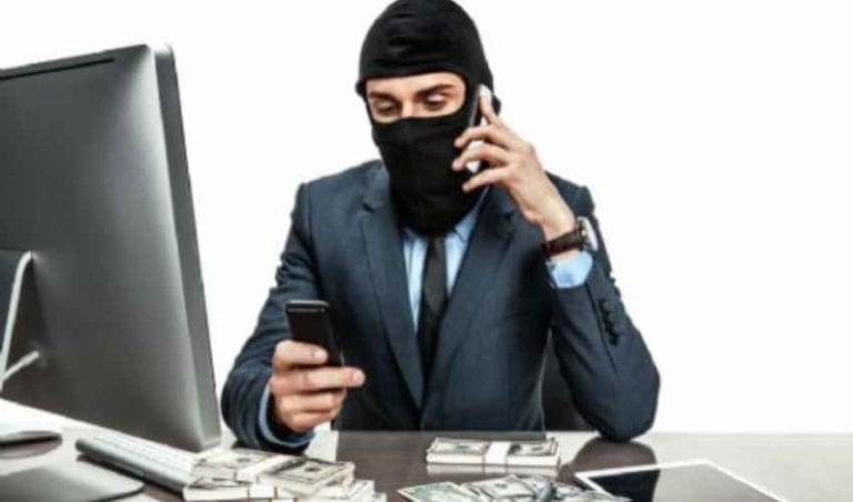 truffa email Whatsapp soldi
