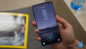 Samsung Galaxy S10+ con Infinity-O Display