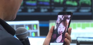 Smartphone Samsung usato per la prima videochiamata 5G