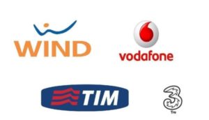 aumenti tariffe mobile TIM Vodafone Wind 3 M5S modifiche contrattuali e costi nascosti operatori telefonici
