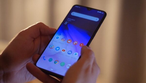oneplus-6t-pubblicità