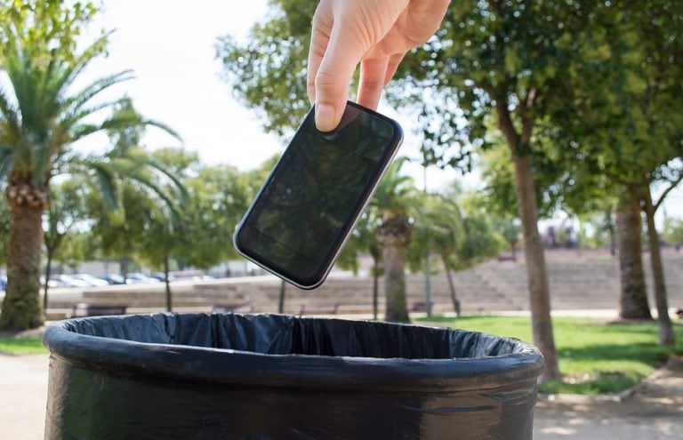 Vitaminwater concorso Un anno senza smartphone