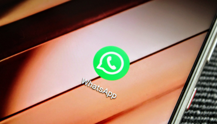 whatsapp chiude