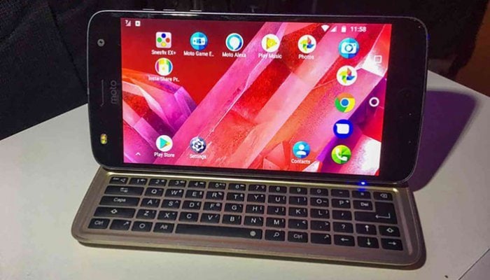 Livermorium sta lavorando ad uno smartphone con tastiera QWERTY
