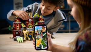 LEGO Hidden Side, i mattoncini prendono vita con la Realtà Aumentata
