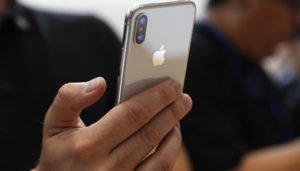 app-removed-spiare-utenti-apple-iphone