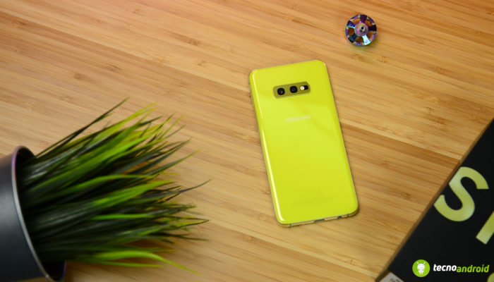 Galaxy S10e