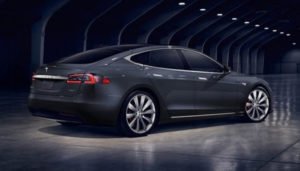 tesla-promette-di-dimezzare-i-tempi-di-ricarica-con-v3-supercharging
