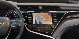 2019-Toyota-Camry-GPS
